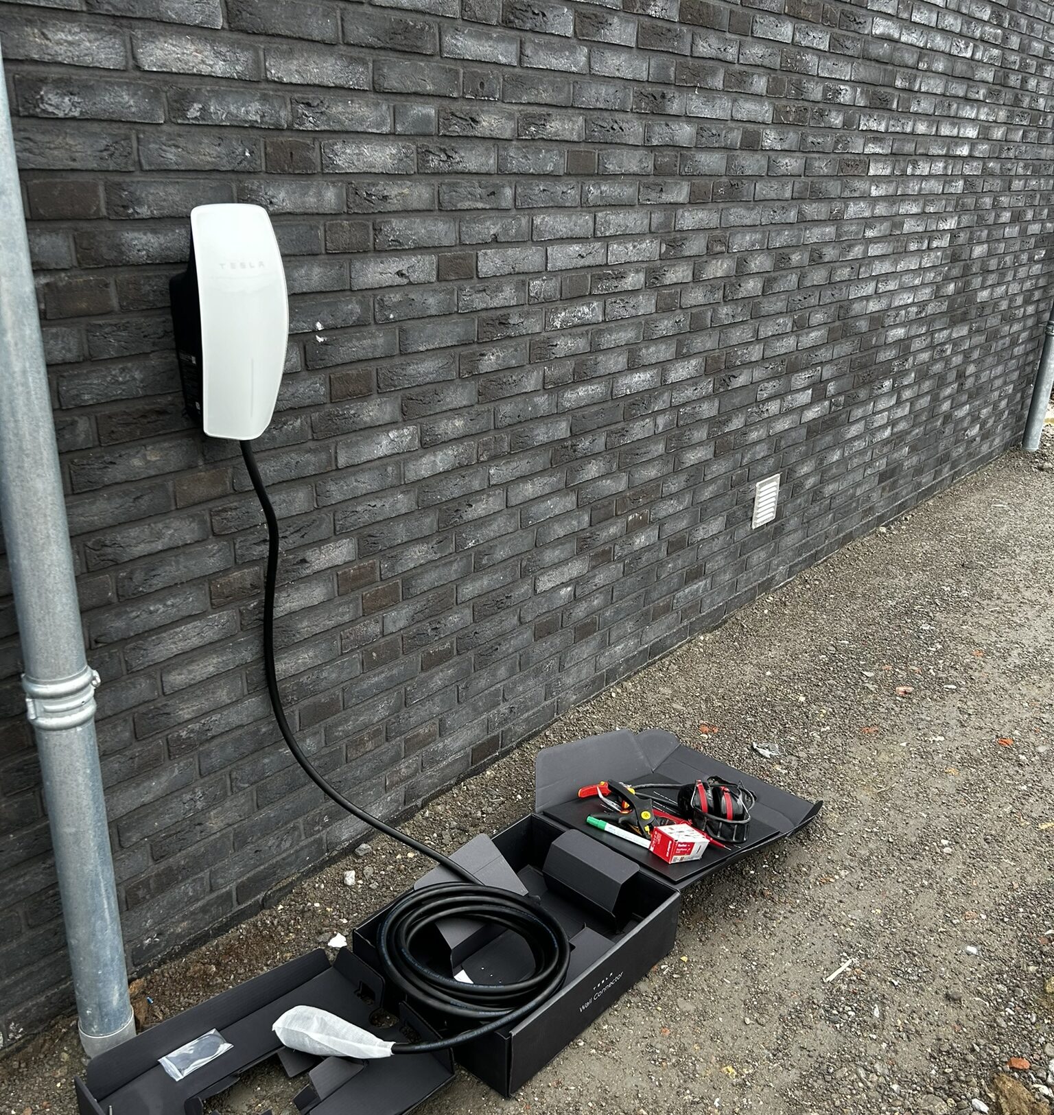Net afgewerkt – Van ’t Veen Elektrotechniek